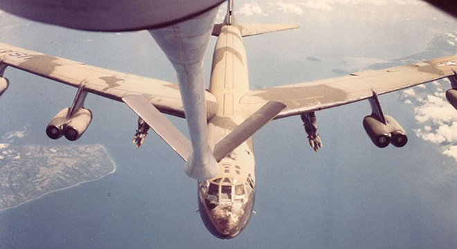 Một số loại máy bay Mỹ từng gây tội ác ở Hà Nội năm 1972